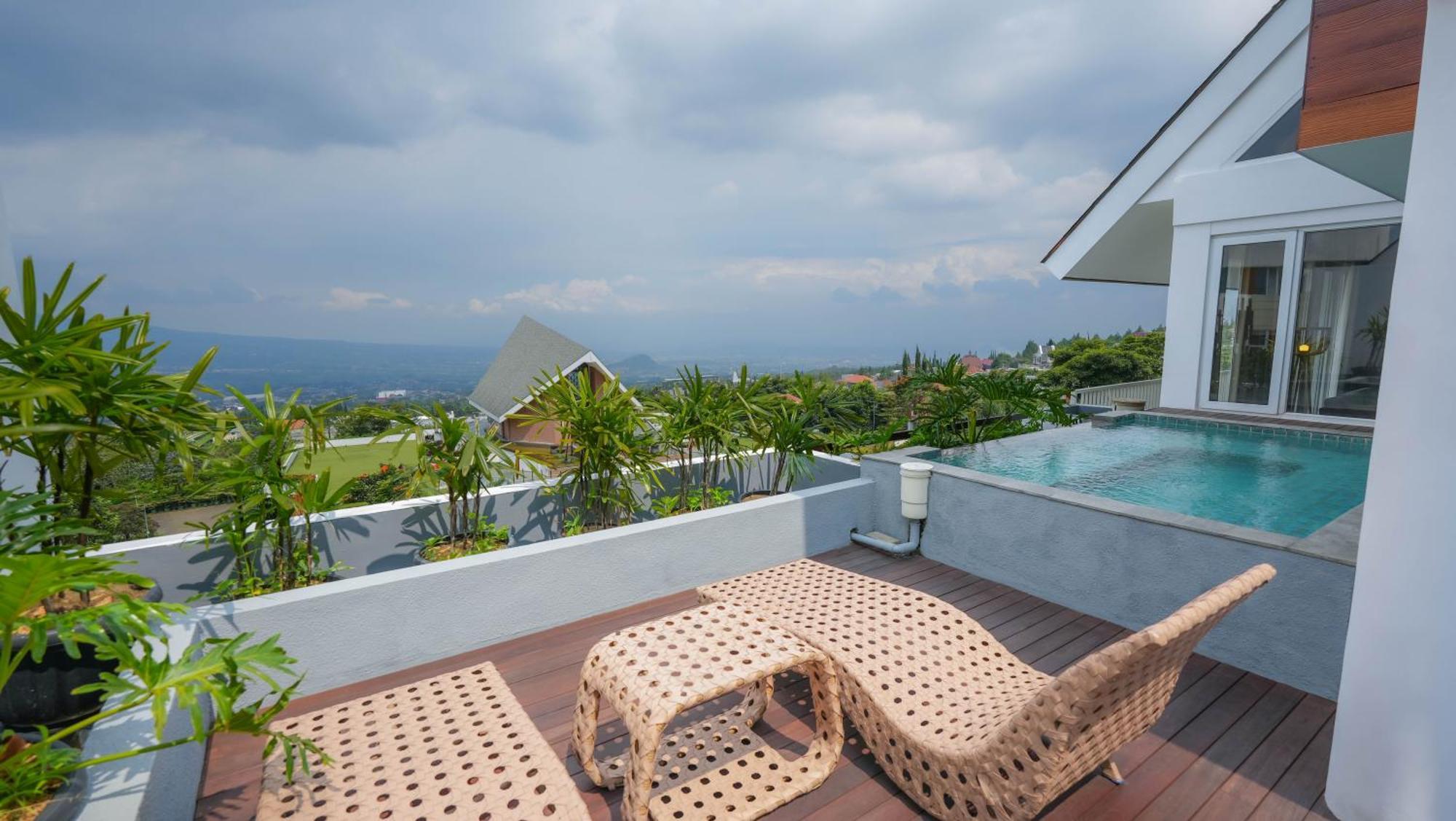 Amartahills Hotel And Resort Batu  Oda fotoğraf