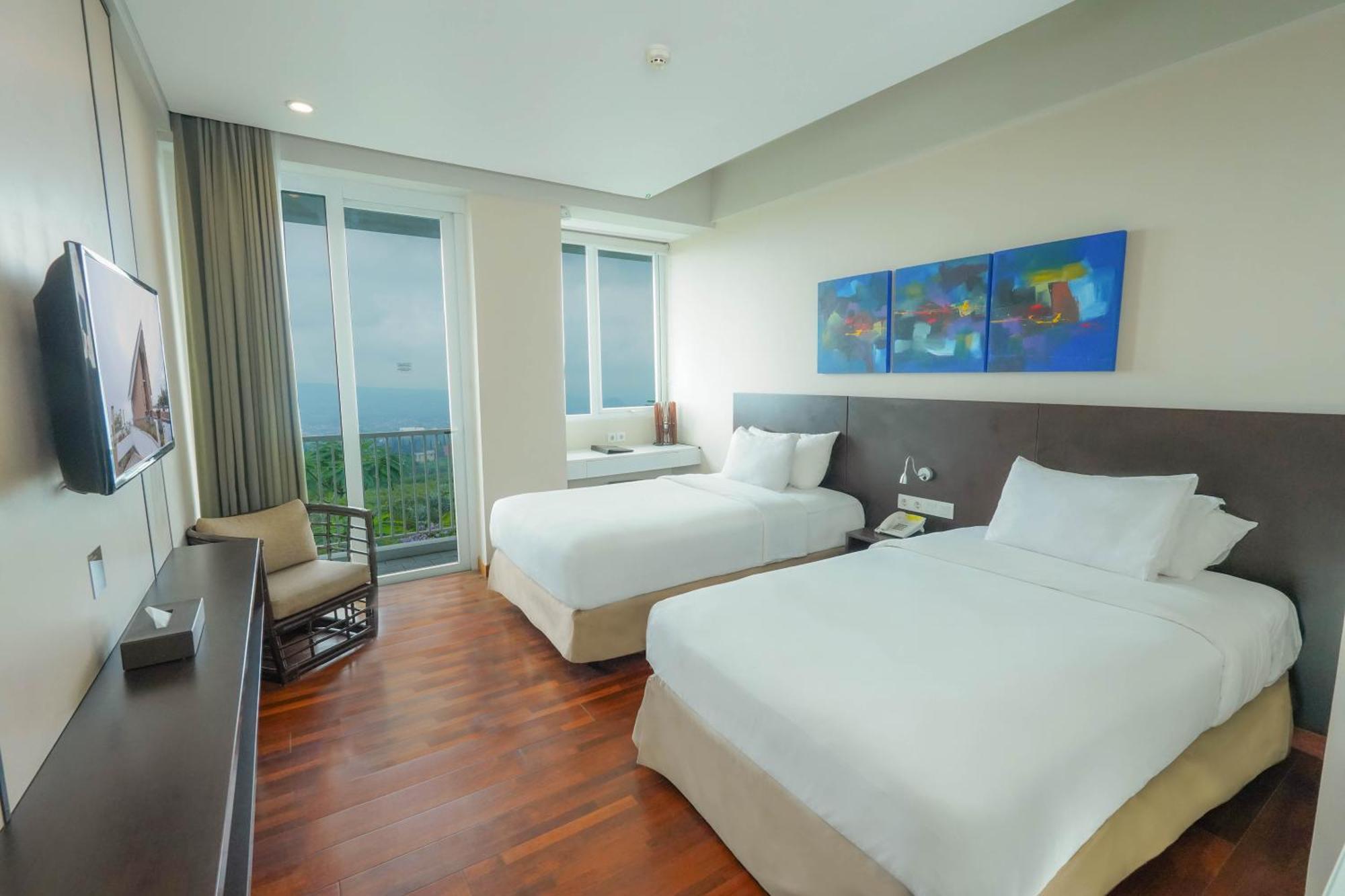 Amartahills Hotel And Resort Batu  Oda fotoğraf